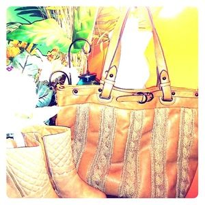 Carmel purse with Carmel zip boot